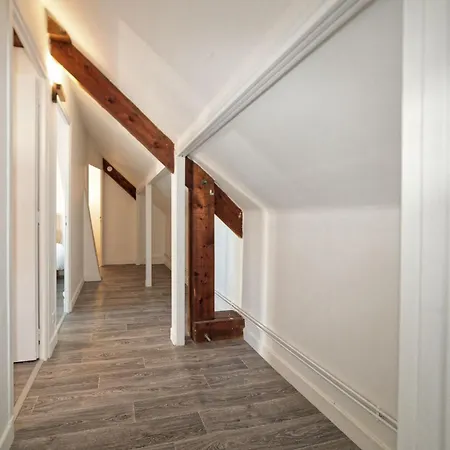 Maison 15 Couchages Ideale Pour Sejour En Groupe Holiday home Clermont-Ferrand